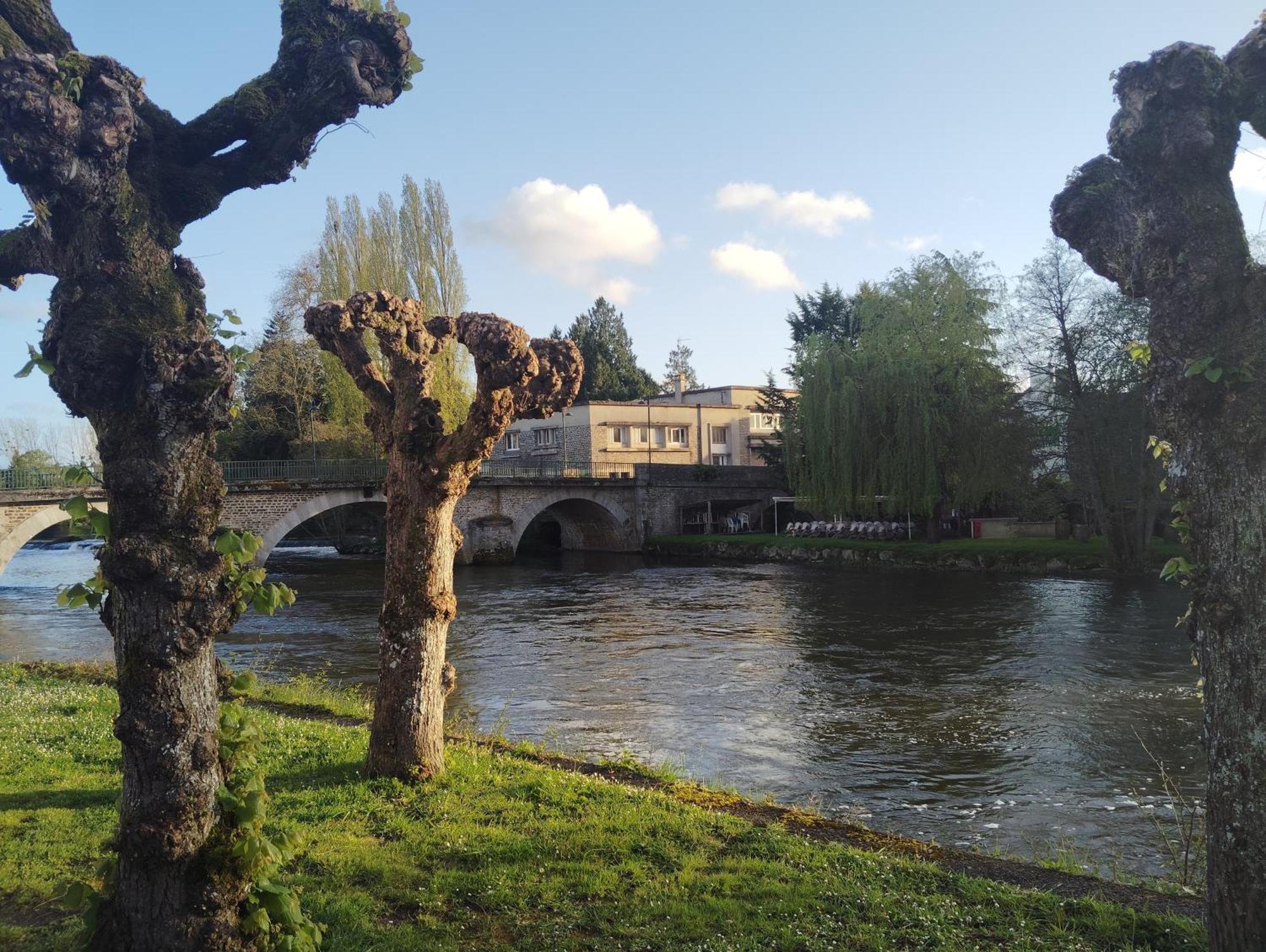 La Cabane Des Pecheurs Pont-d'Ouilly المظهر الخارجي الصورة